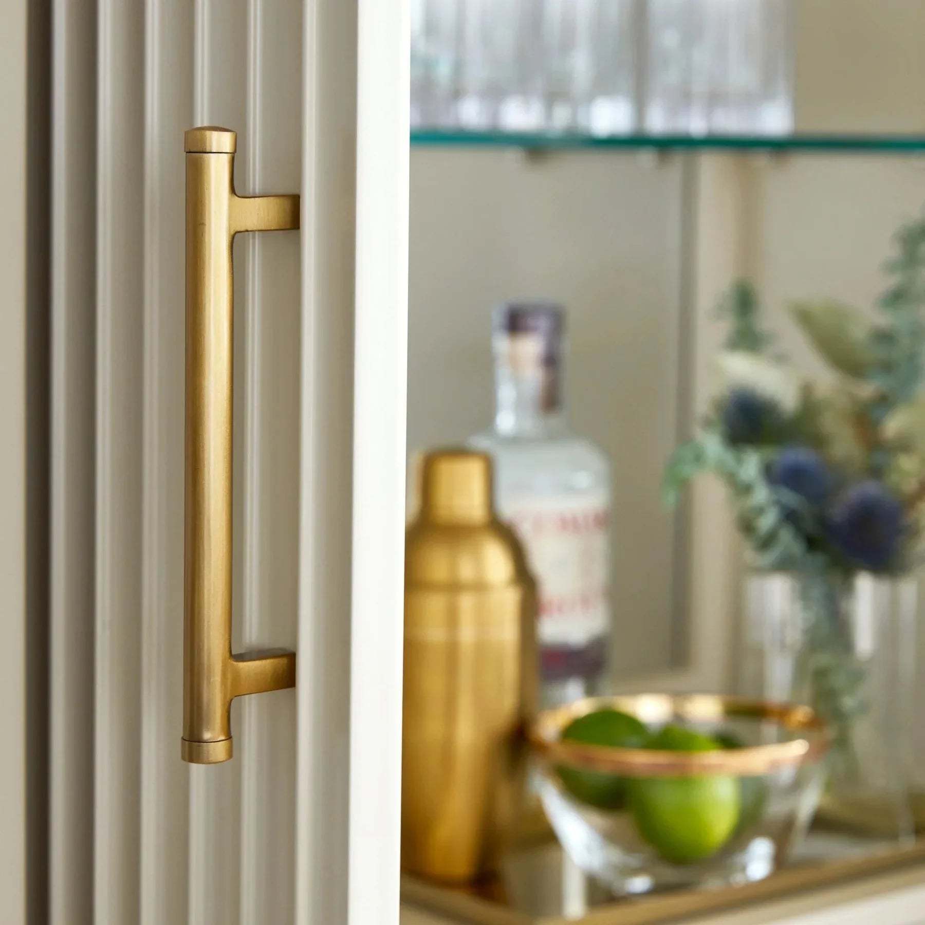 Louis Bar Cabinet-Fullstarlighting