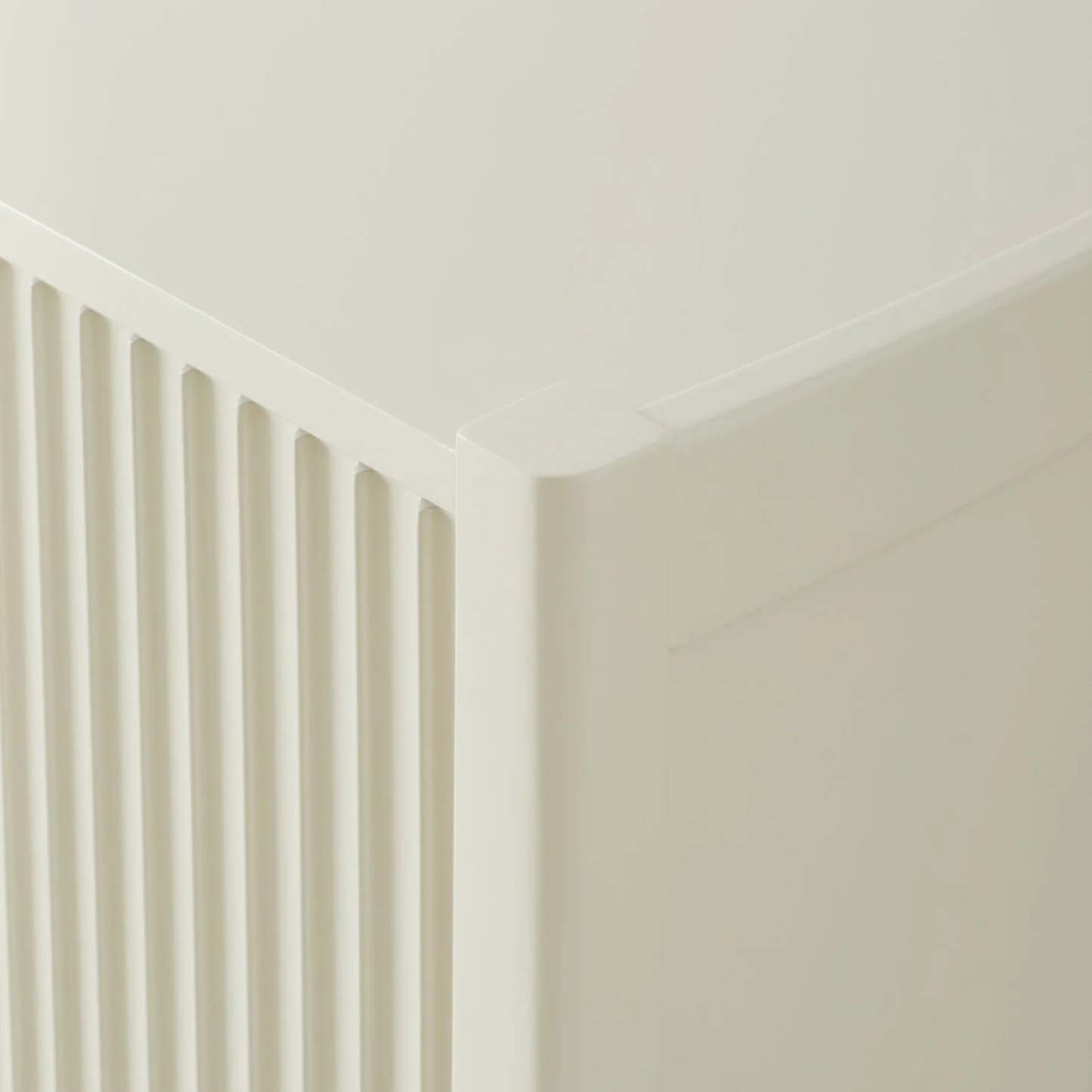 Louis Media Console