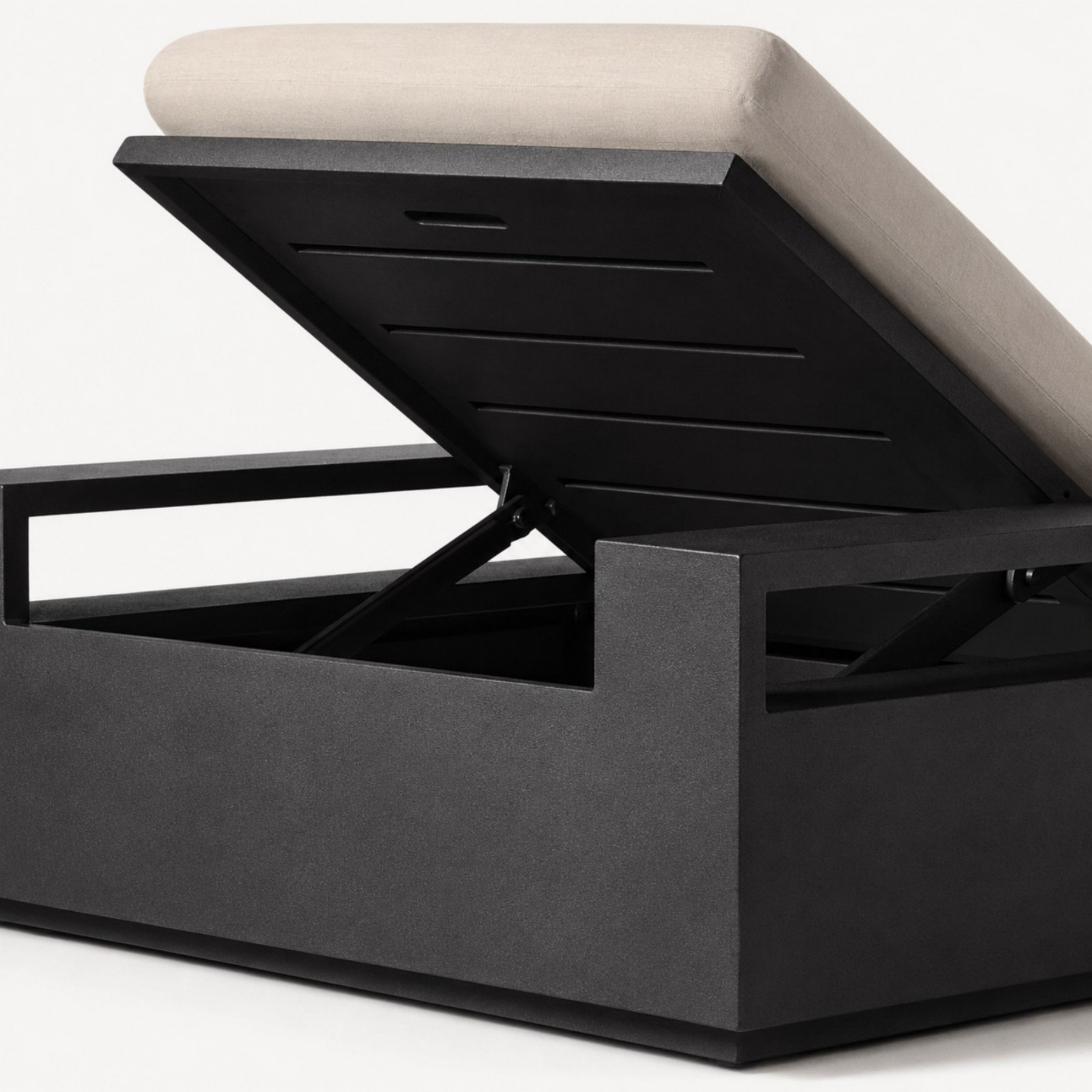 Mardell Aluminum Adjustable Chaise-Fullstarlighting