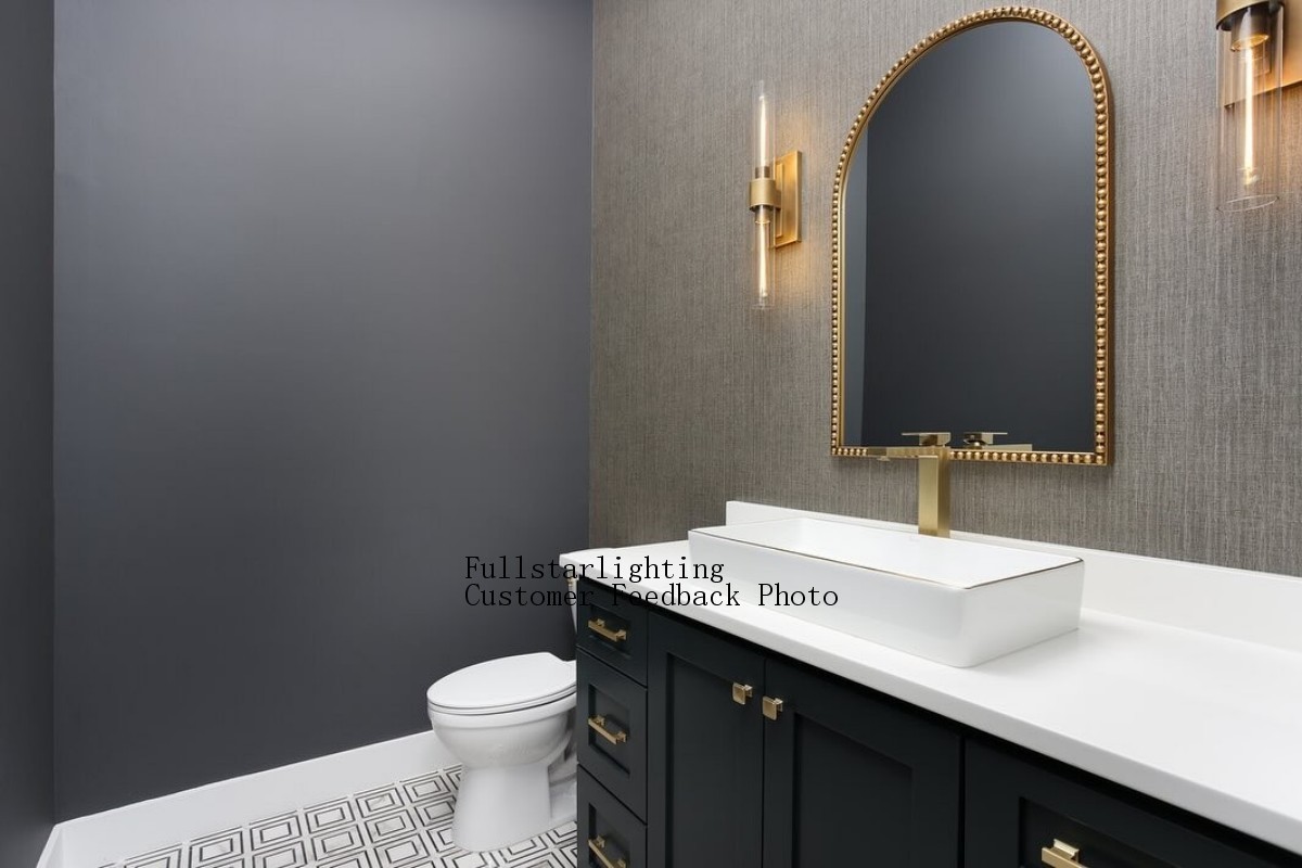 Rachel Linear Sconce