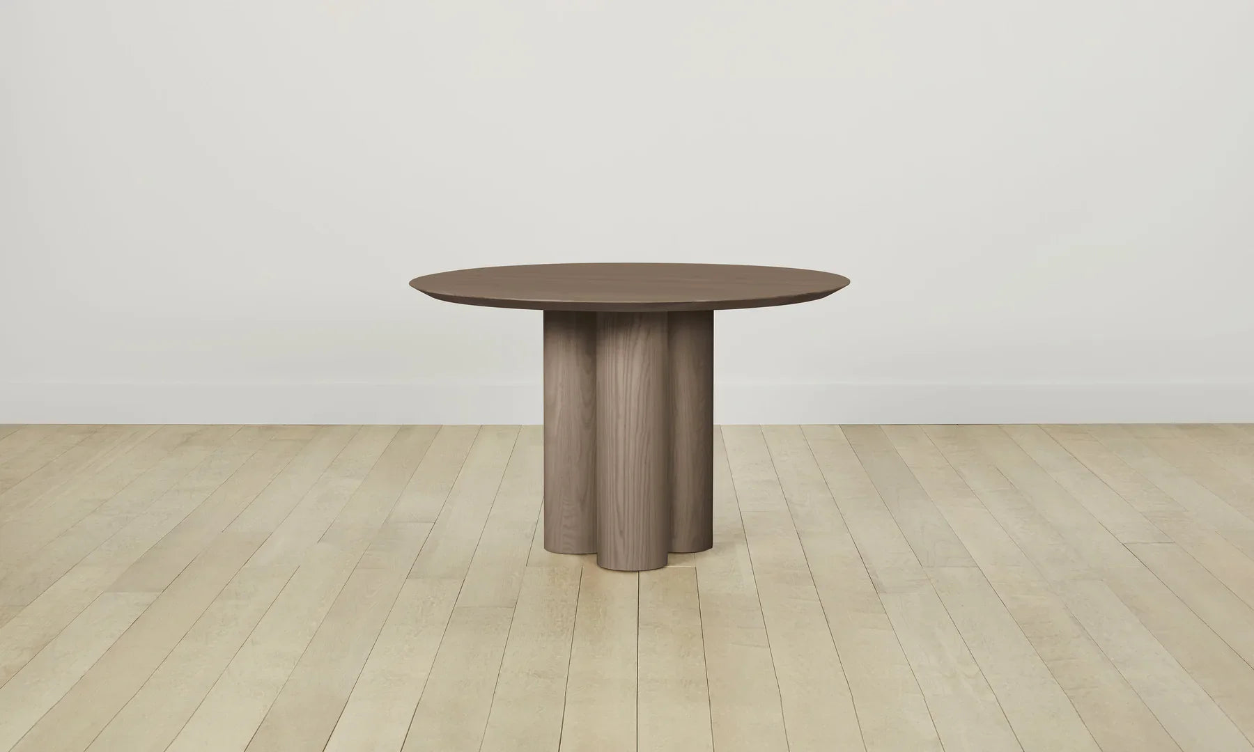 Rinde Round Dining Table-Fullstarlighting