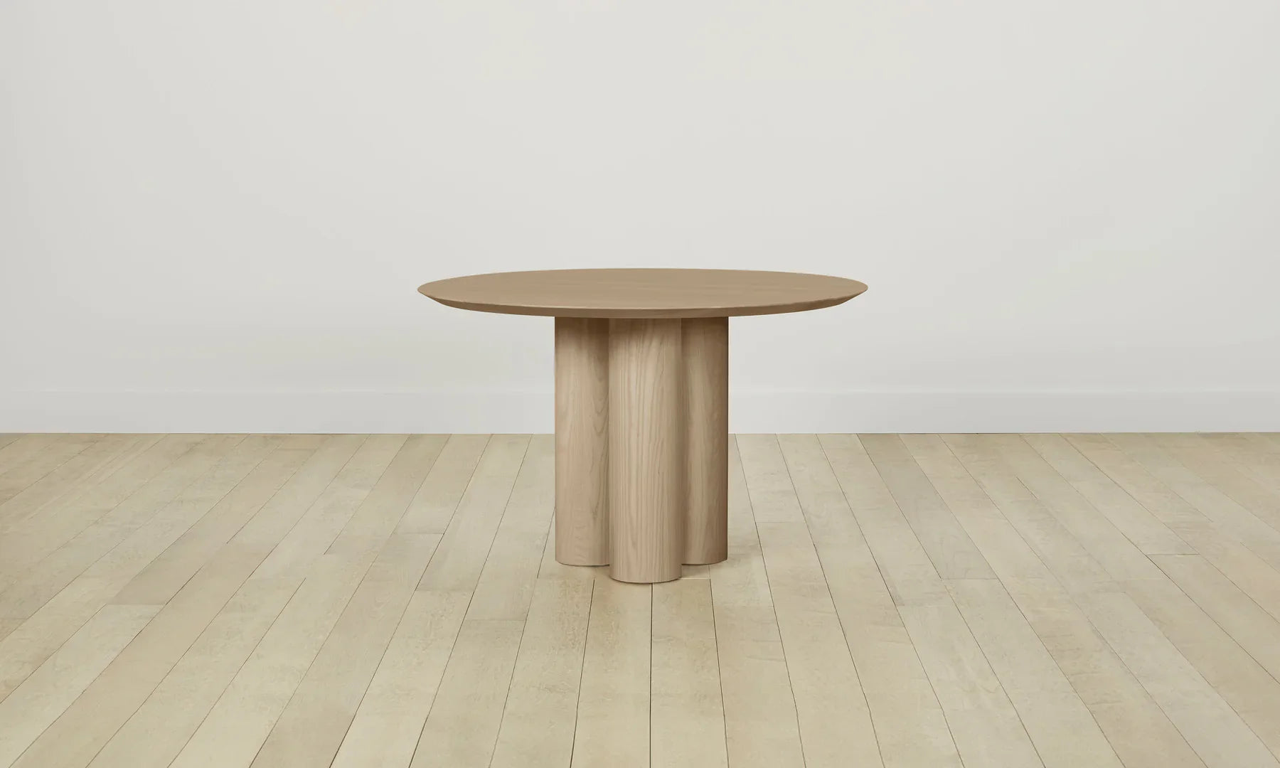 Rinde Round Dining Table-Fullstarlighting