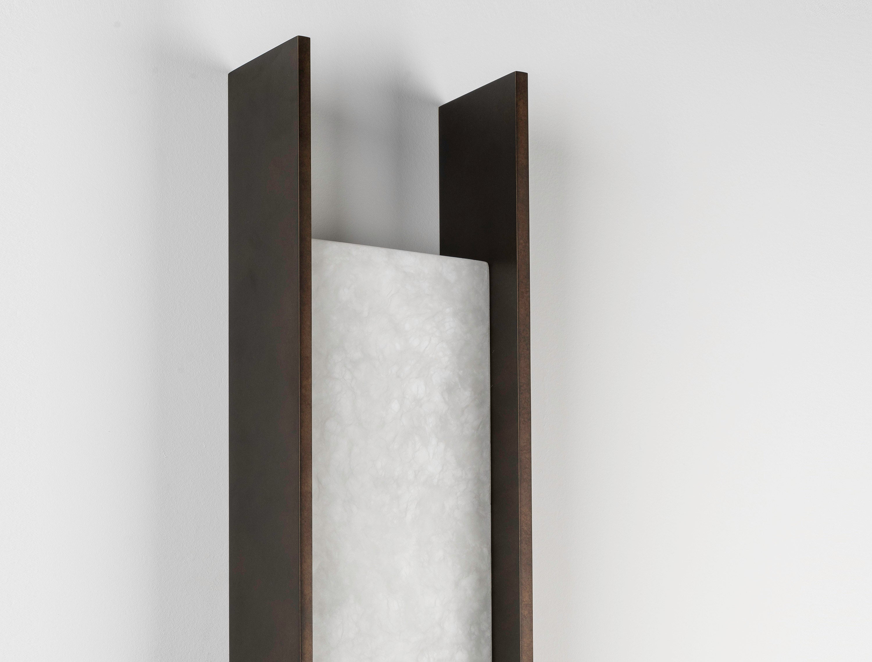 IDA Modern Natural Alabaster Linear Wall Sconce-Fullstarlighting