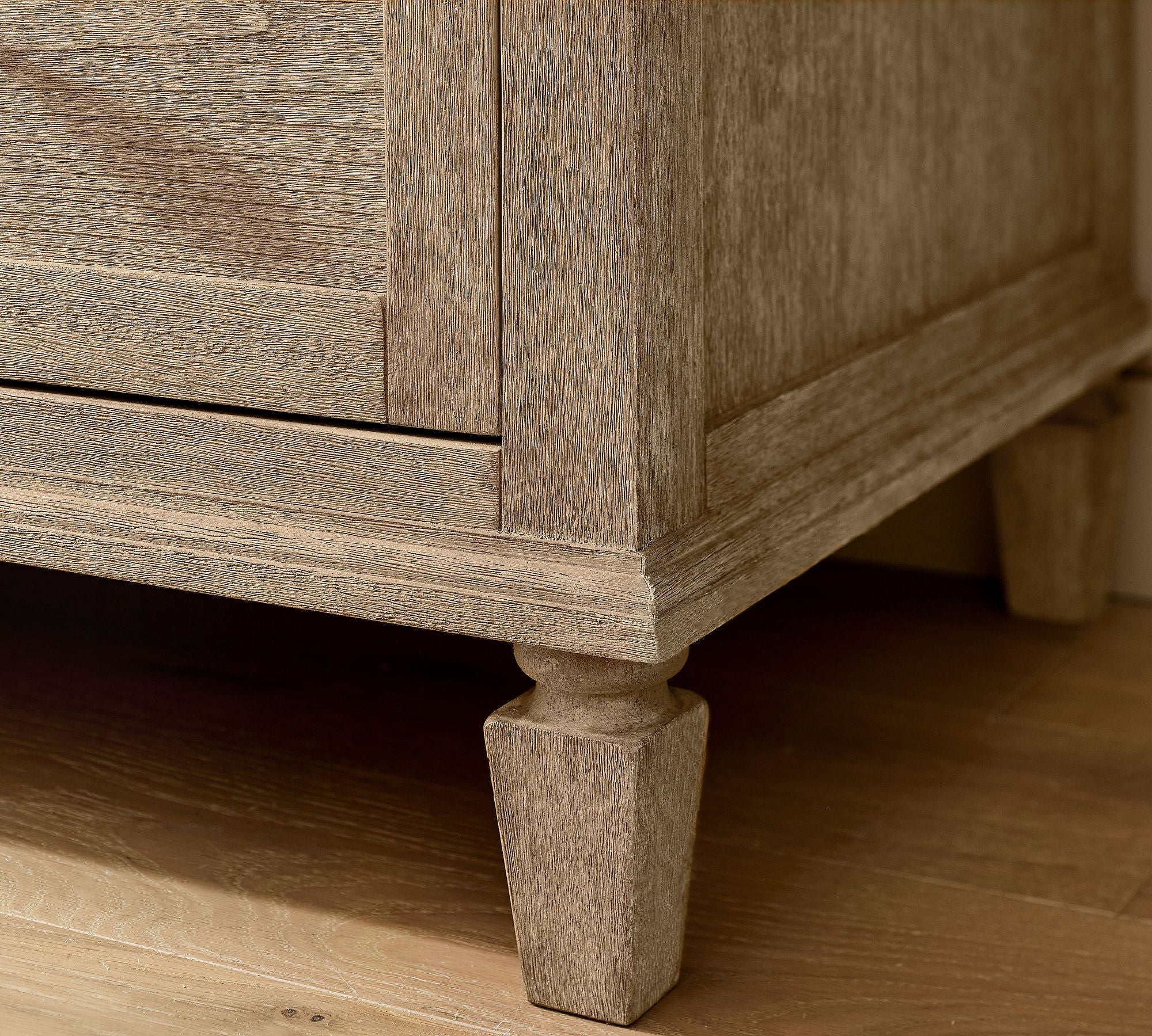 Sausalito 8-Drawer Dresser 76"-Fullstarlighting