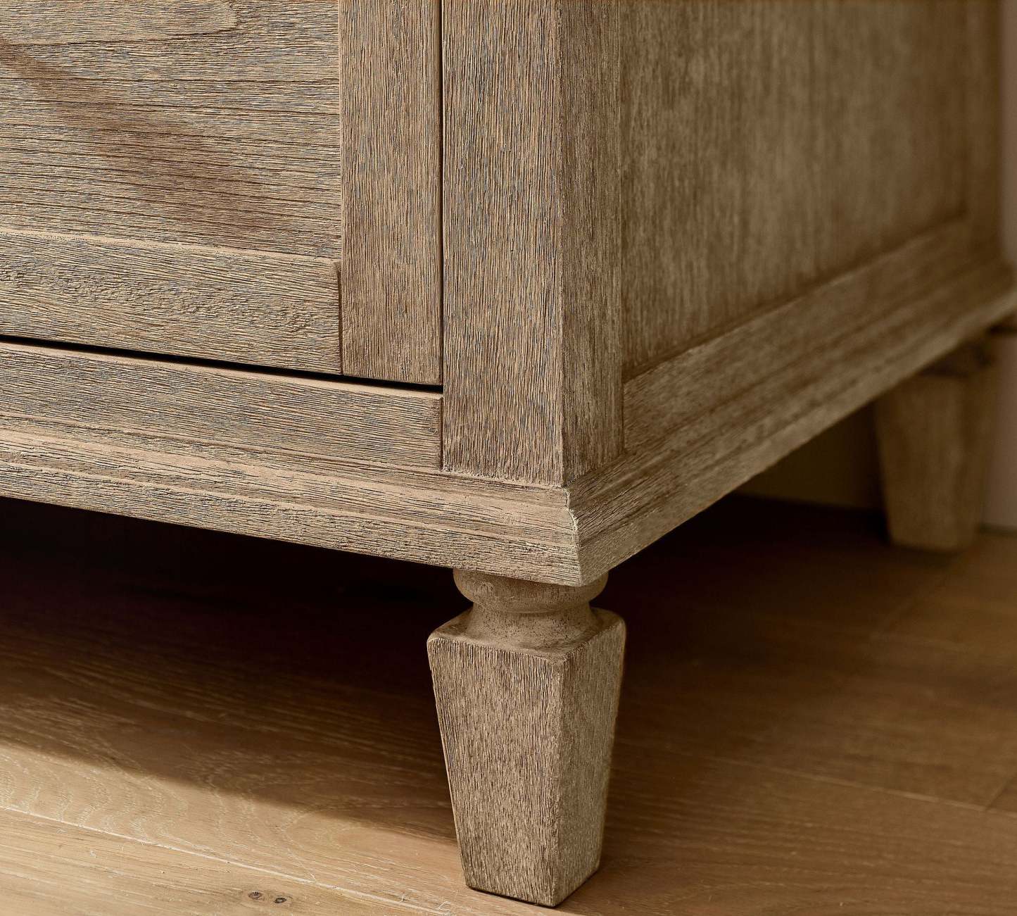 Sausalito 8-Drawer Dresser 76"-Fullstarlighting