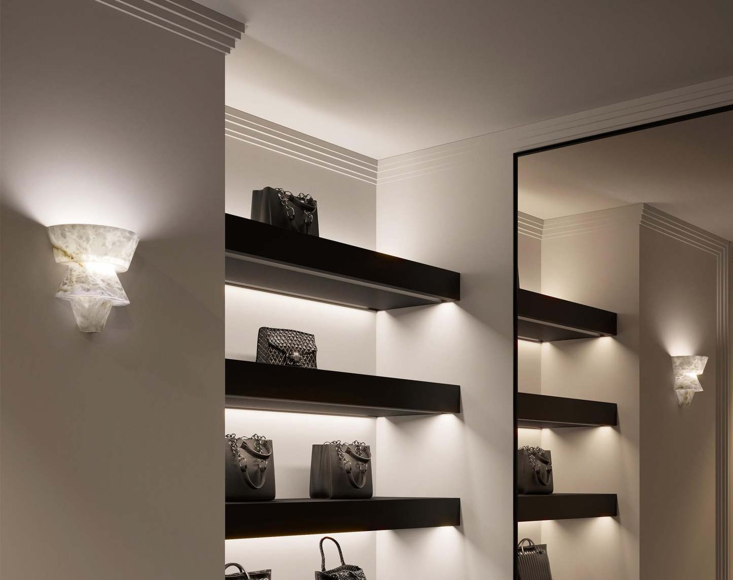 Suri Alabaster Wall Sconce-Fullstarlighting