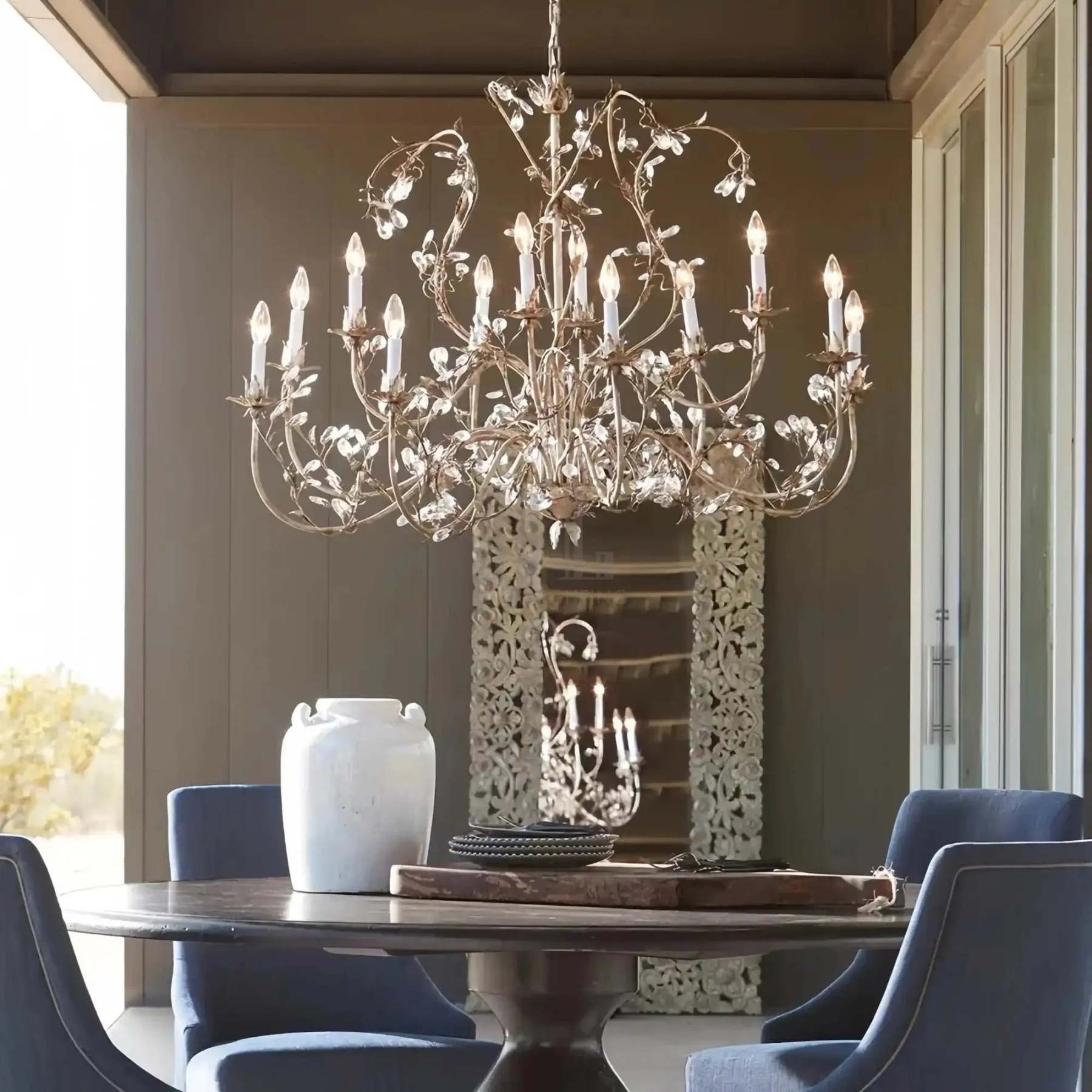 Gothic Claudette 12-Light Round Chandelier