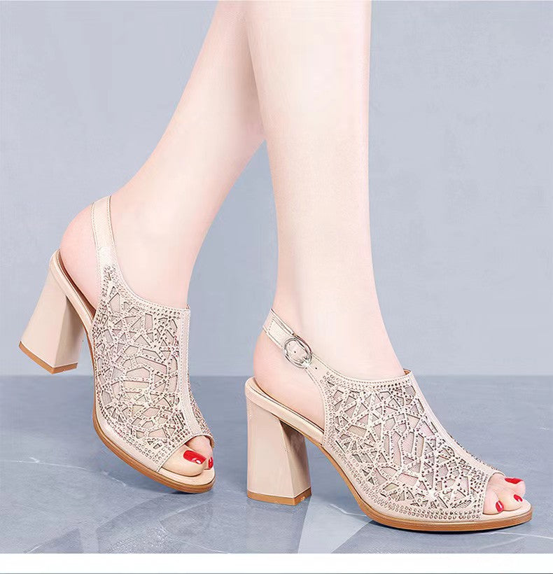 Nové sandály z duté síťoviny evropského a amerického stylu