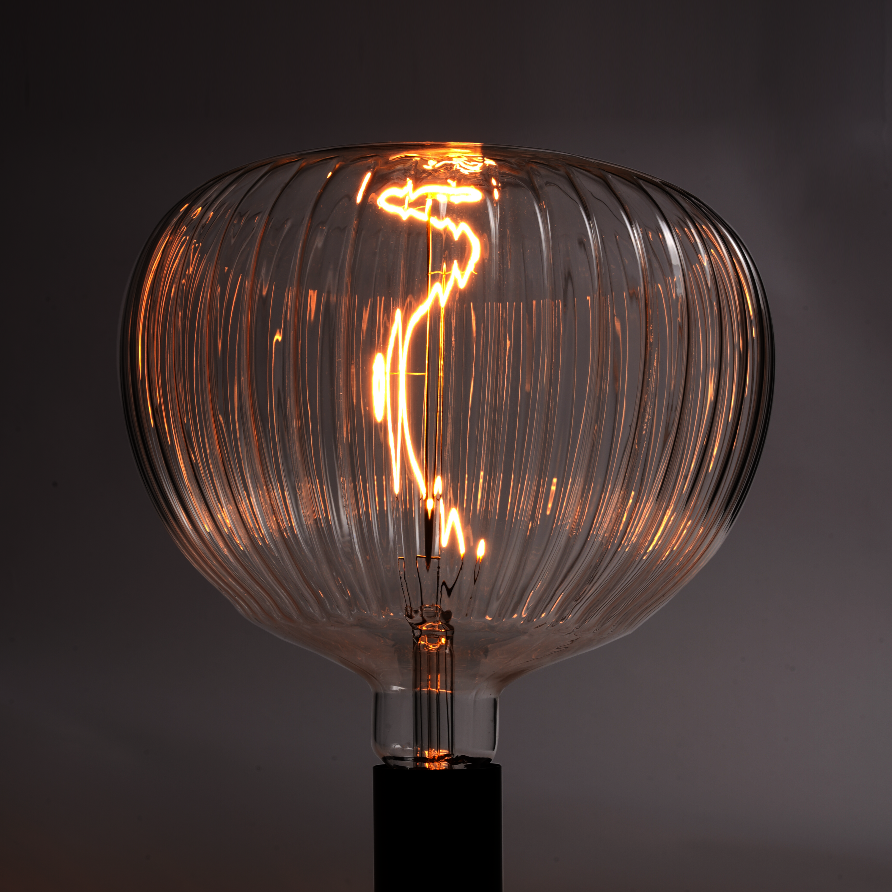 Texture Series S200 E27 Vertical Lines S Clear 