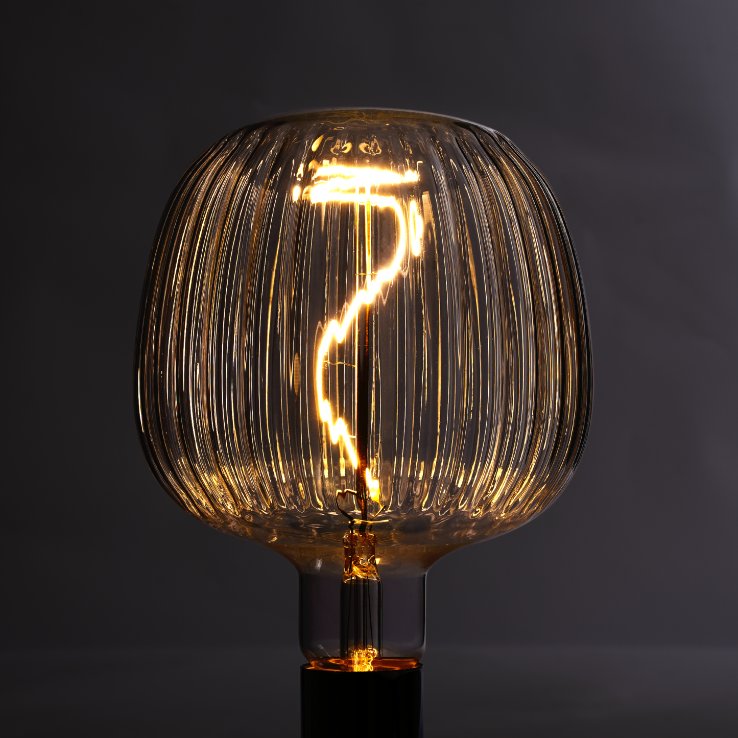 Texture Series S140 E27 Vertical Lines S Clear 