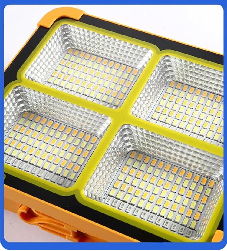 Lampa solarna z czujnikiem ruchu na tarasie