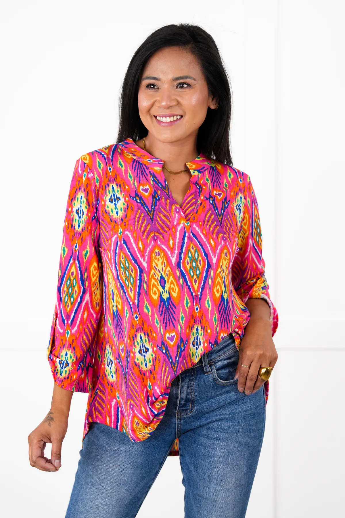 Reg Multi Color Abstract Print Long Sleeve Split V-Neck Tunic Top