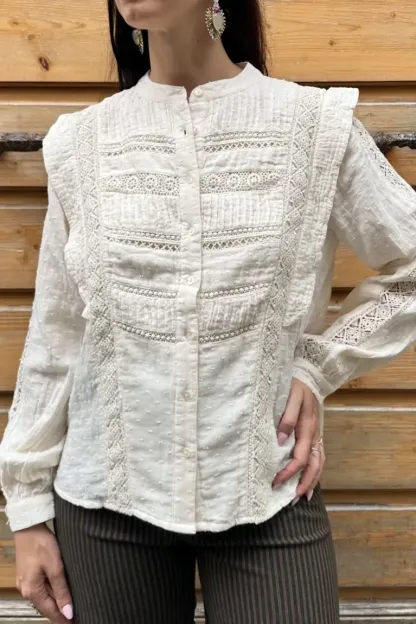 Embroidered long-sleeved shirt