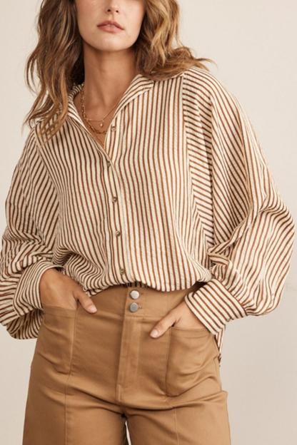 Loose-fitting long-sleeved shirt