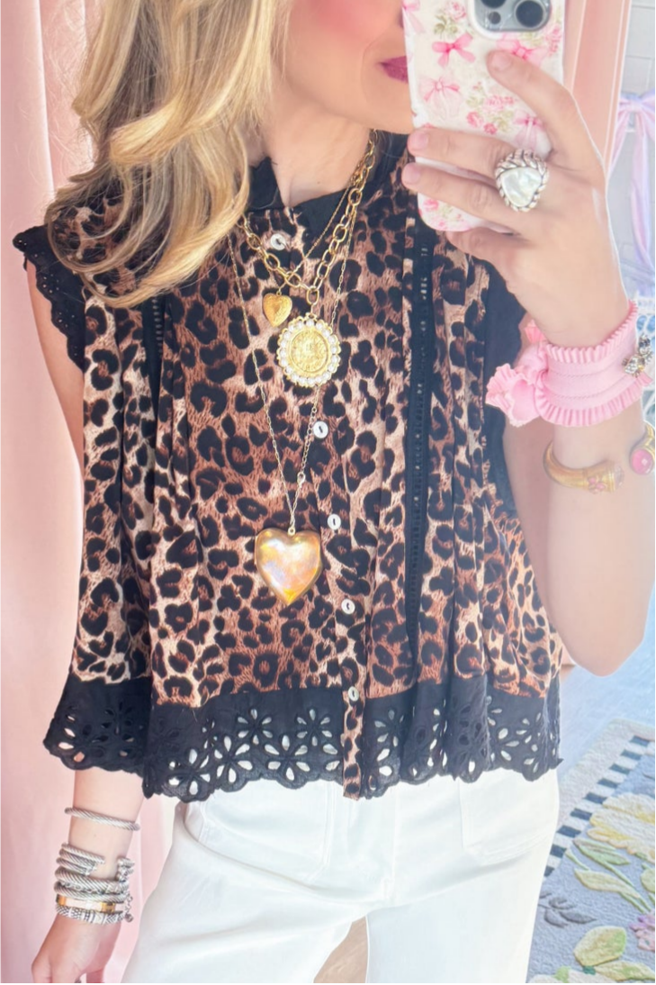 Sleeveless Leopard Pleated Top