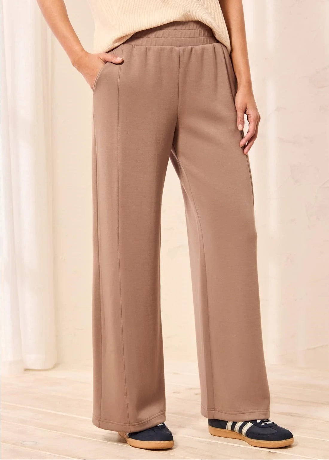 Luxurious Knit Wide-Leg Pants Two-Piece Set
