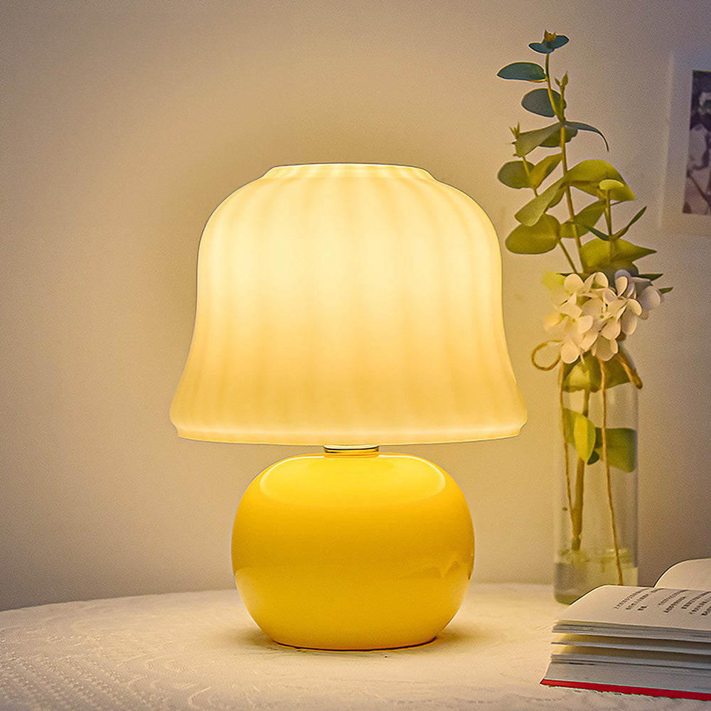 Simple Iron Bedroom Cute Mini Table Lamps