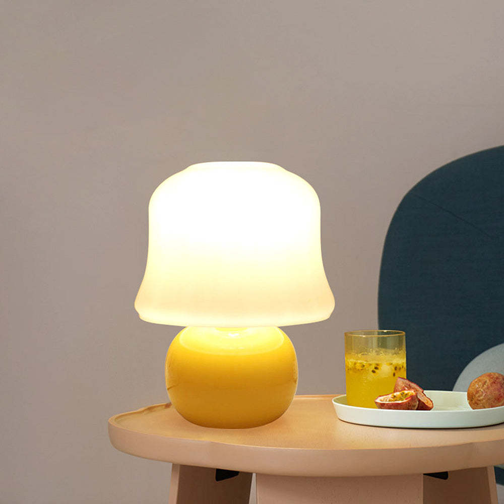 Simple Iron Bedroom Cute Mini Table Lamps