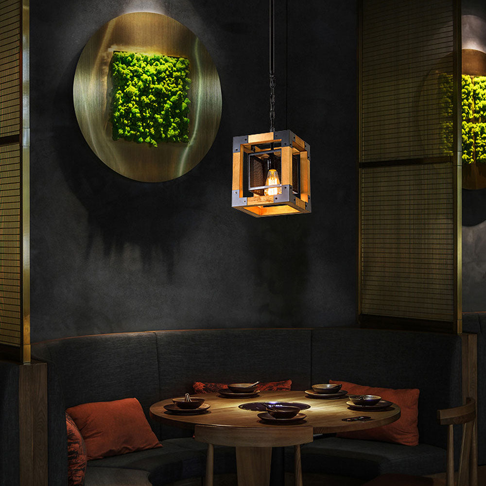 Industrial Black Metal Pendant light