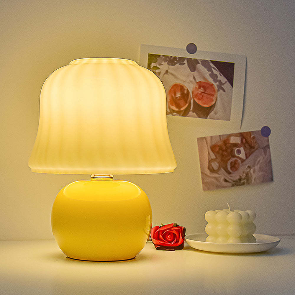 Simple Iron Bedroom Cute Mini Table Lamps