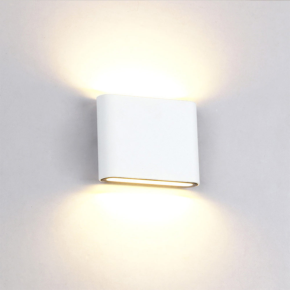 Modern Aluminum Up Down LED Outdoor Wall Light
