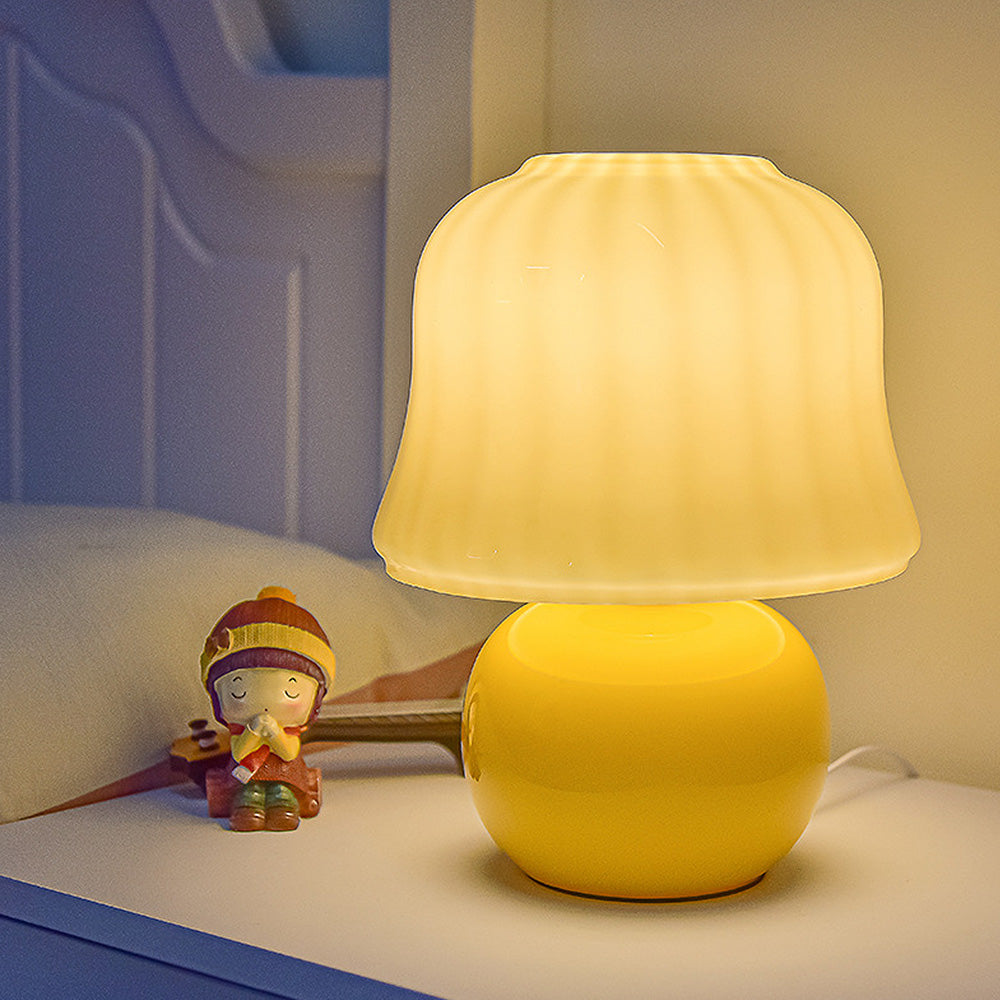 Simple Iron Bedroom Cute Mini Table Lamps