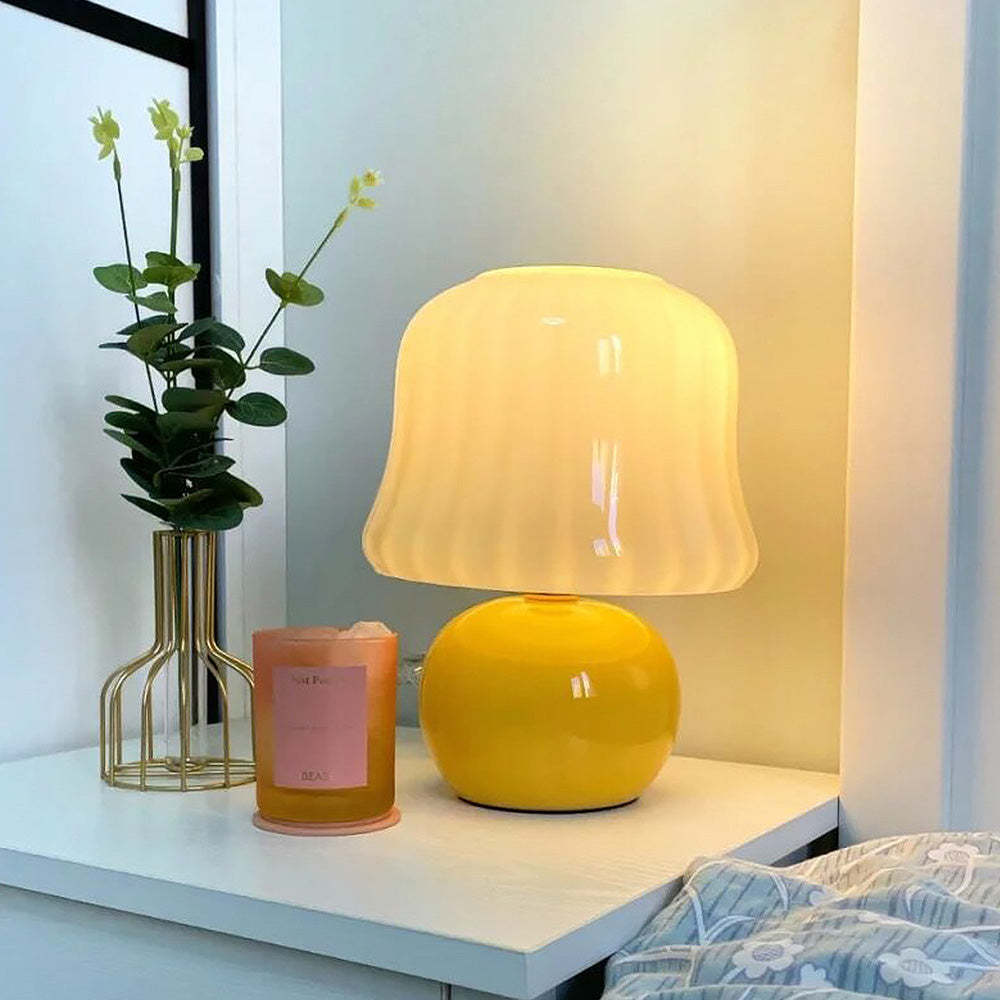 Simple Iron Bedroom Cute Mini Table Lamps