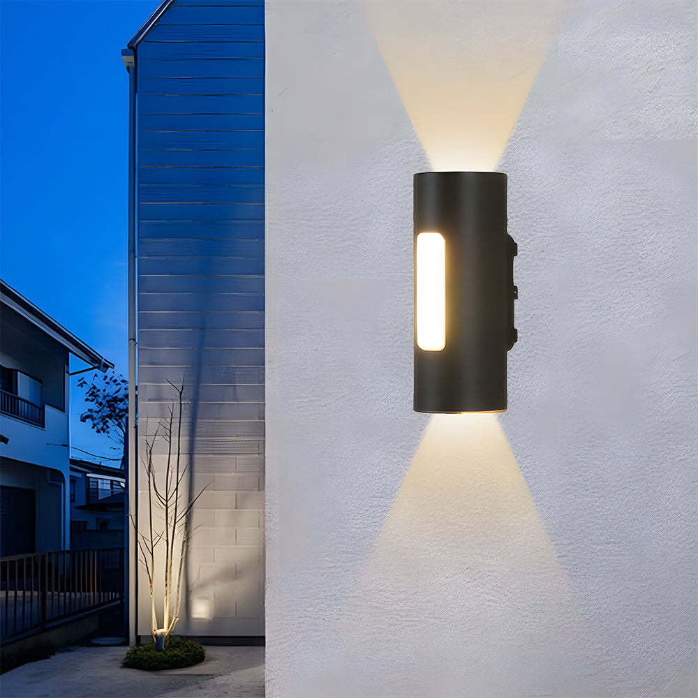 Modern Round IP65 Black LED Outdoor Wall Light