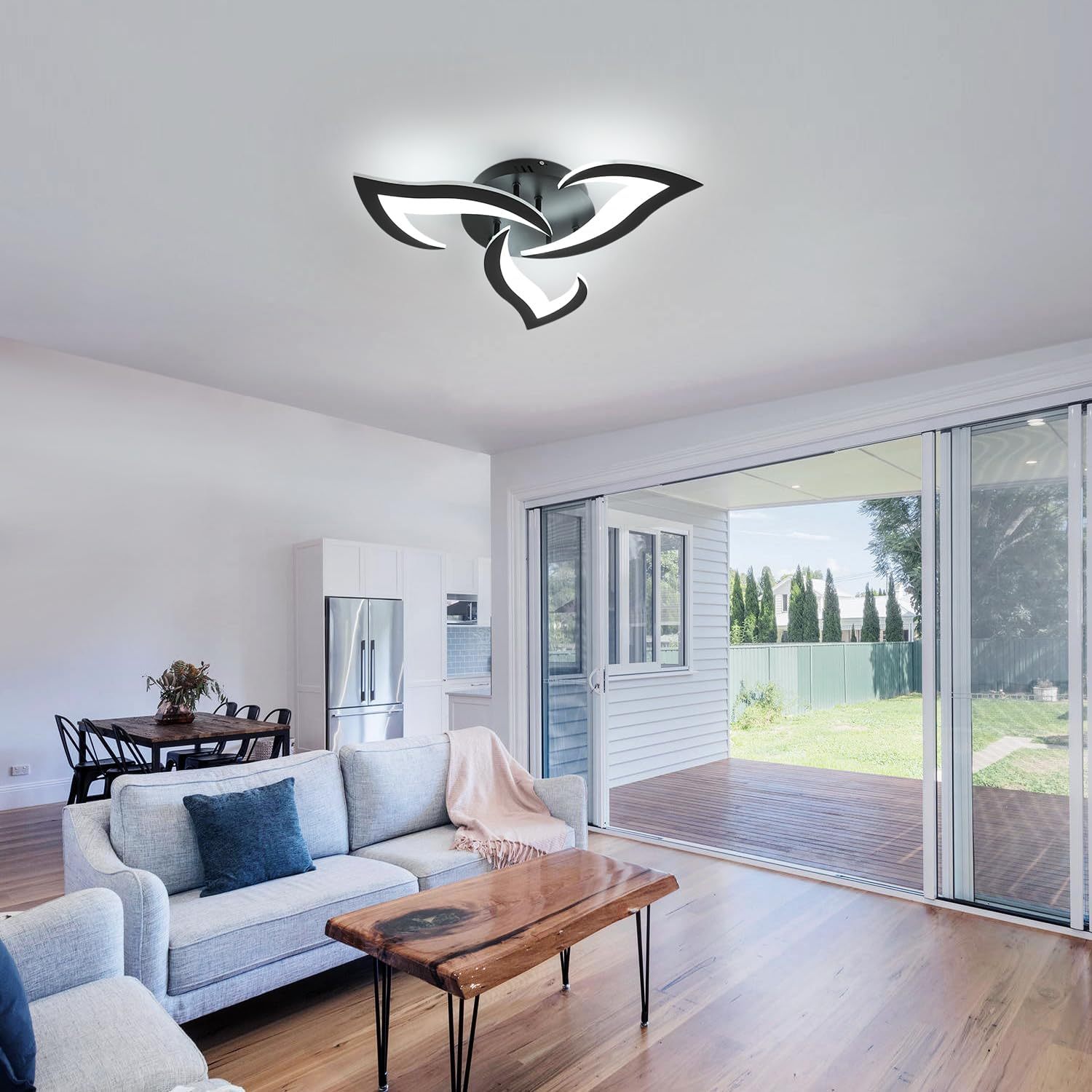 Modern Flower Shape Iron LED Ceiling Light For Bedroom