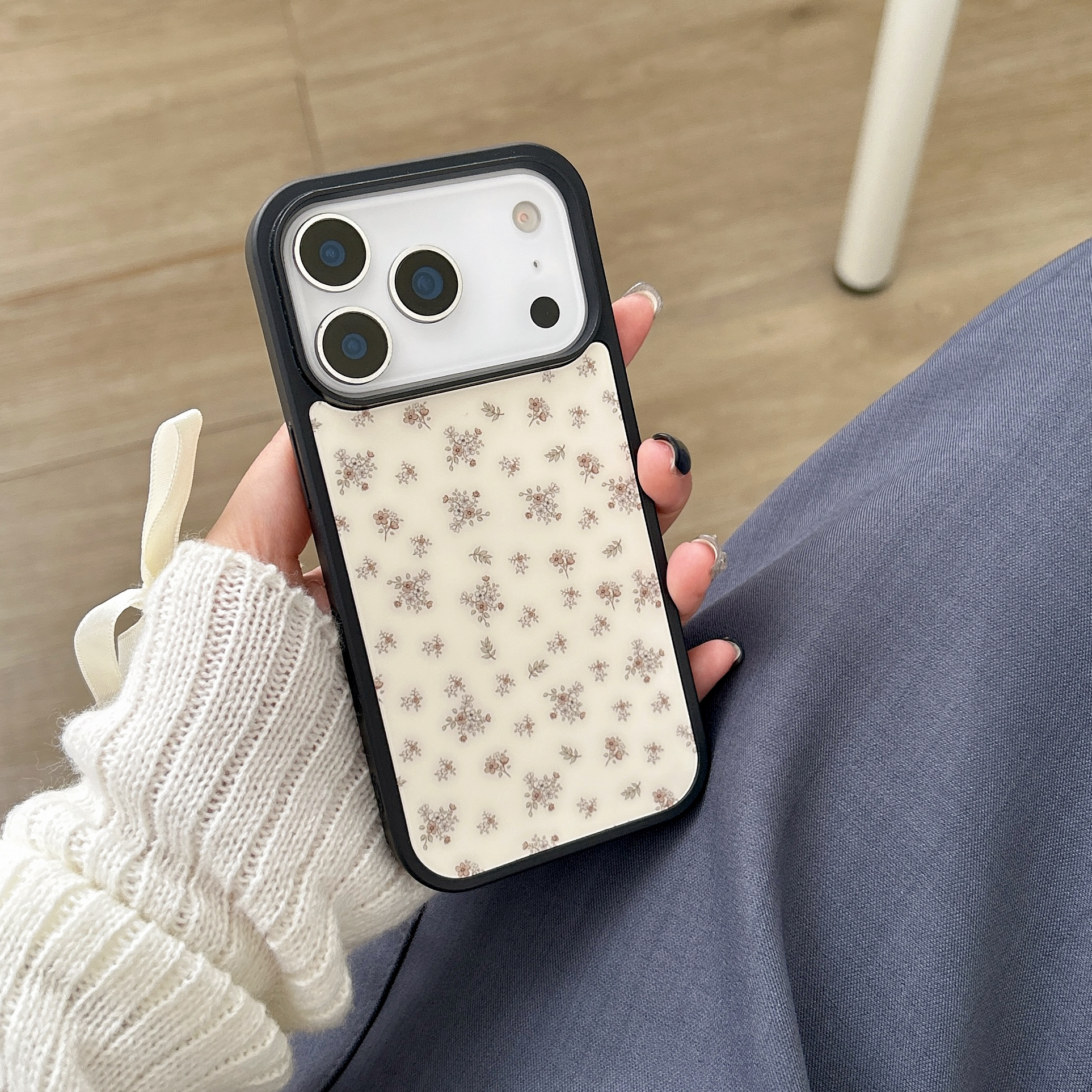 Yellow Floral MagSafe-Compatible Phone Case for iPhone 17/16/15/14/13 Series – CF250007