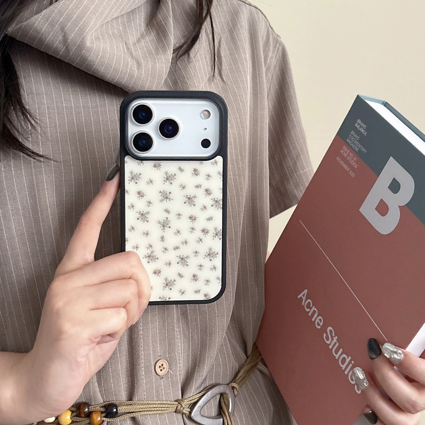 Yellow Floral MagSafe-Compatible Phone Case for iPhone 17/16/15/14/13 Series – CF250007