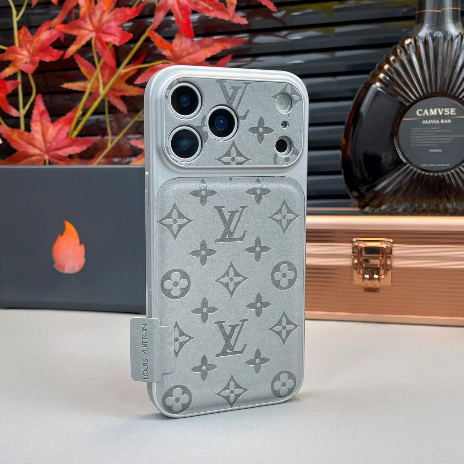 Classic Monogram iPhone Case Grey For iPhone 17/16/15/14-VEMO021
