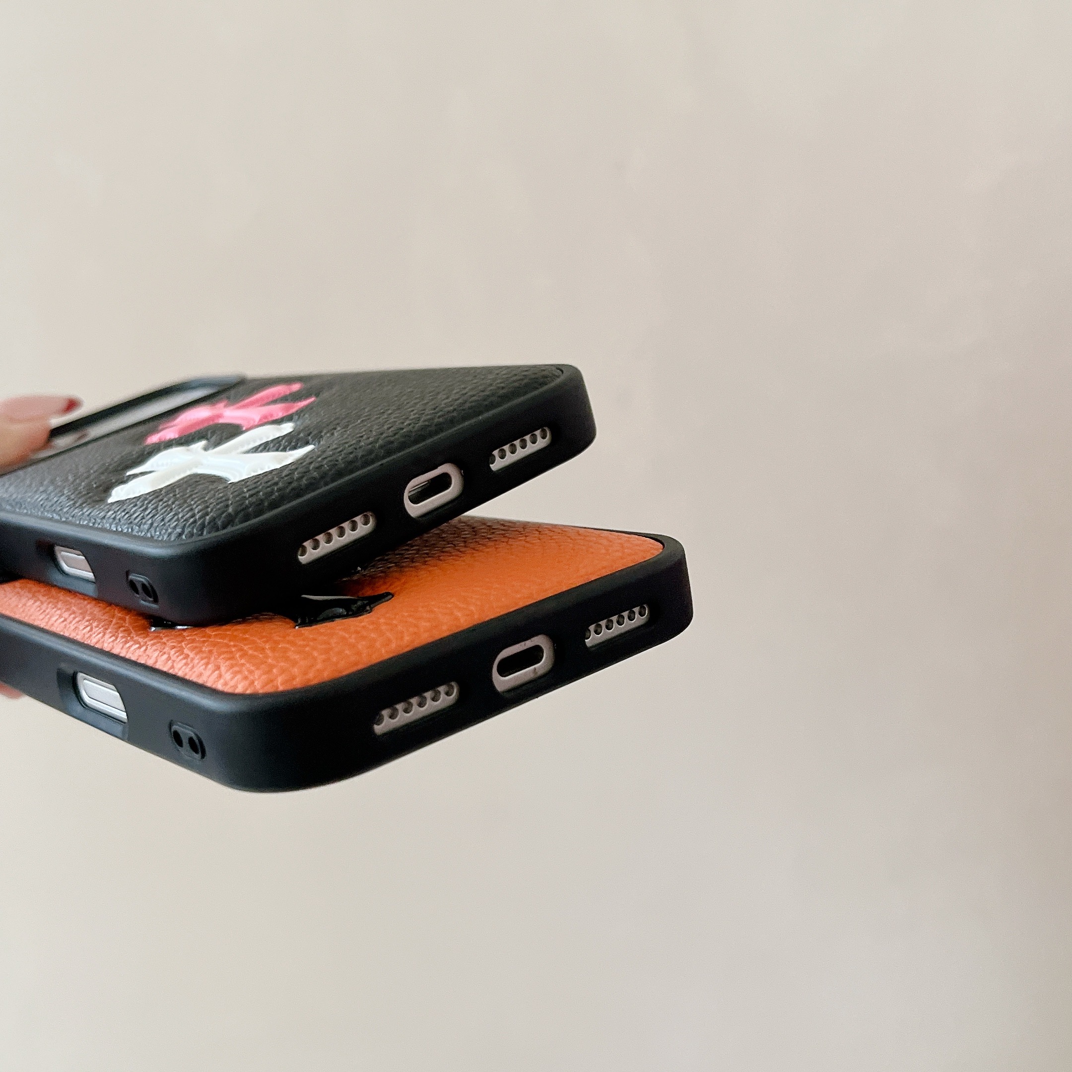 Classic CHS iPhone case black – GFCHS0028