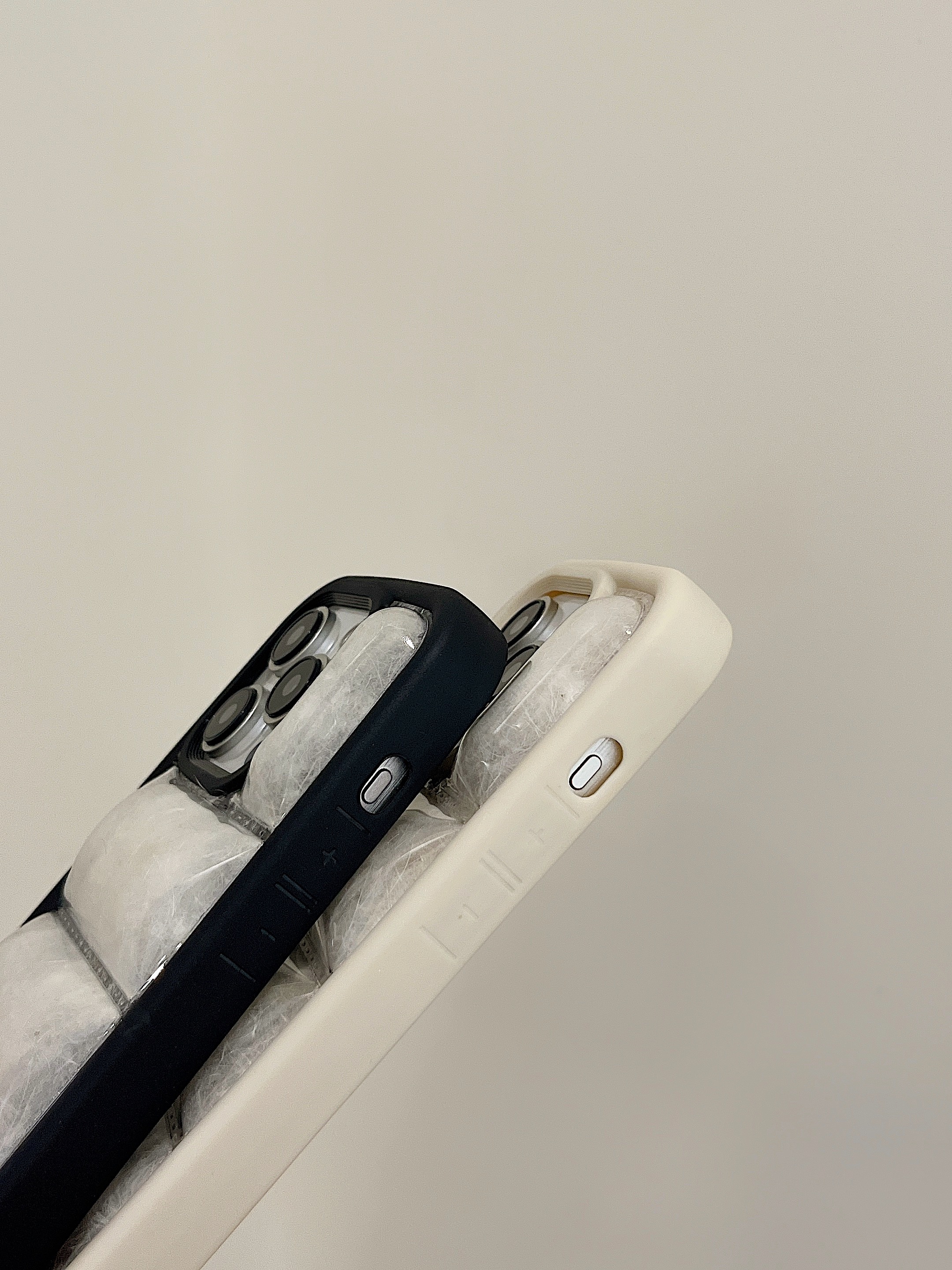 Stuffed Down Puffer Phone Case For iPhone Black-TCK251605