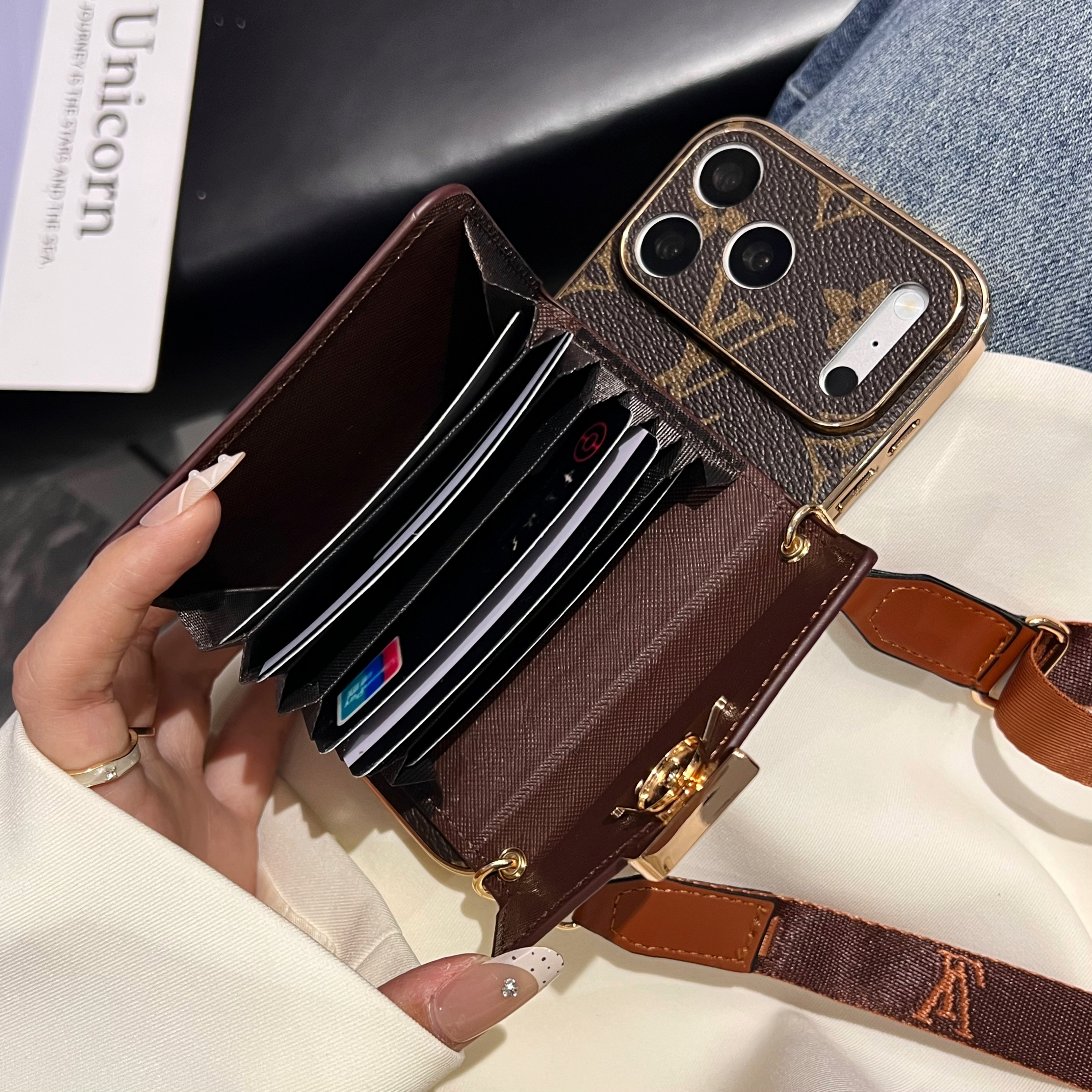 Elegant  Leather GG iPhone Case With Card Wallet And Crossbody Strap For iPhone 17 Series-GEGG167