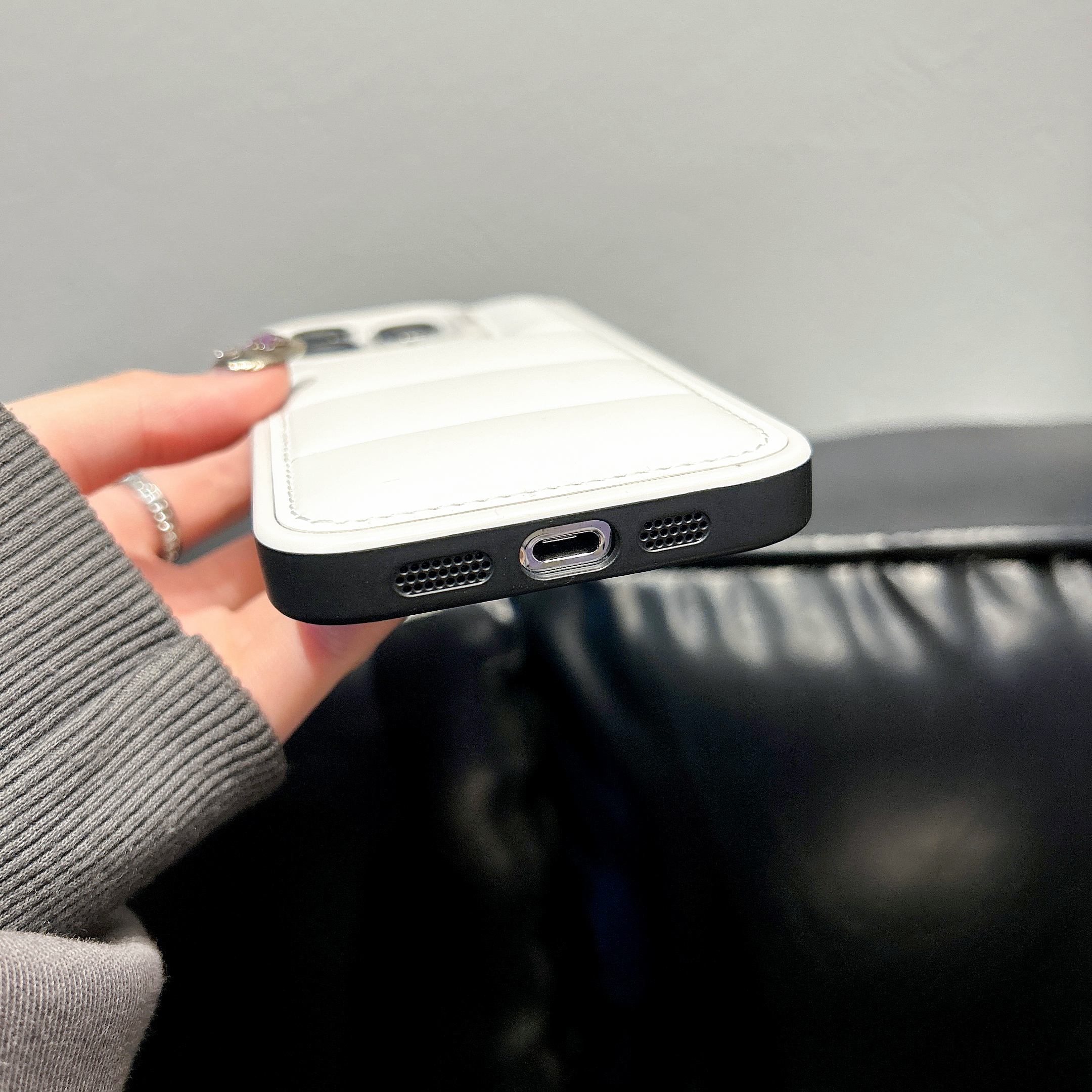 Leather Puffer Phone Case For iPhone Black-ZYR250304