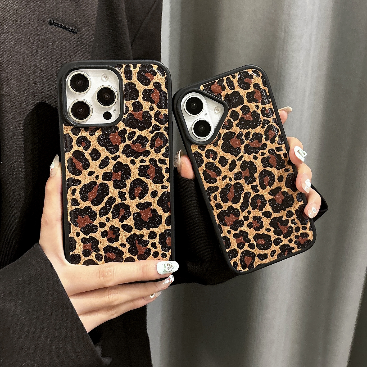 Wooden Magnetic Leopard Print Phone Case For iPhone (Compatible with Magsafe）-BWK241839