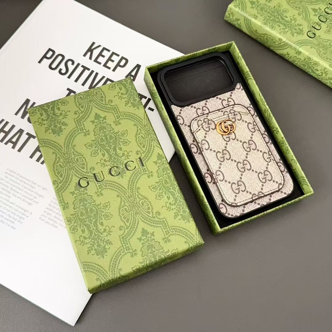 Classic GG iPhone Case With Card Holder For iPhone 17 Series-GEGG158