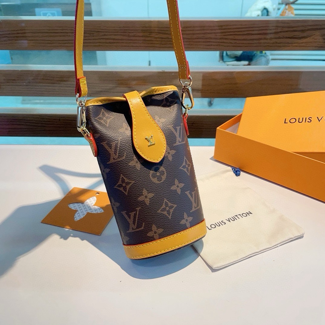 Classic Monogram Crossbody Phone Bag-GELV179