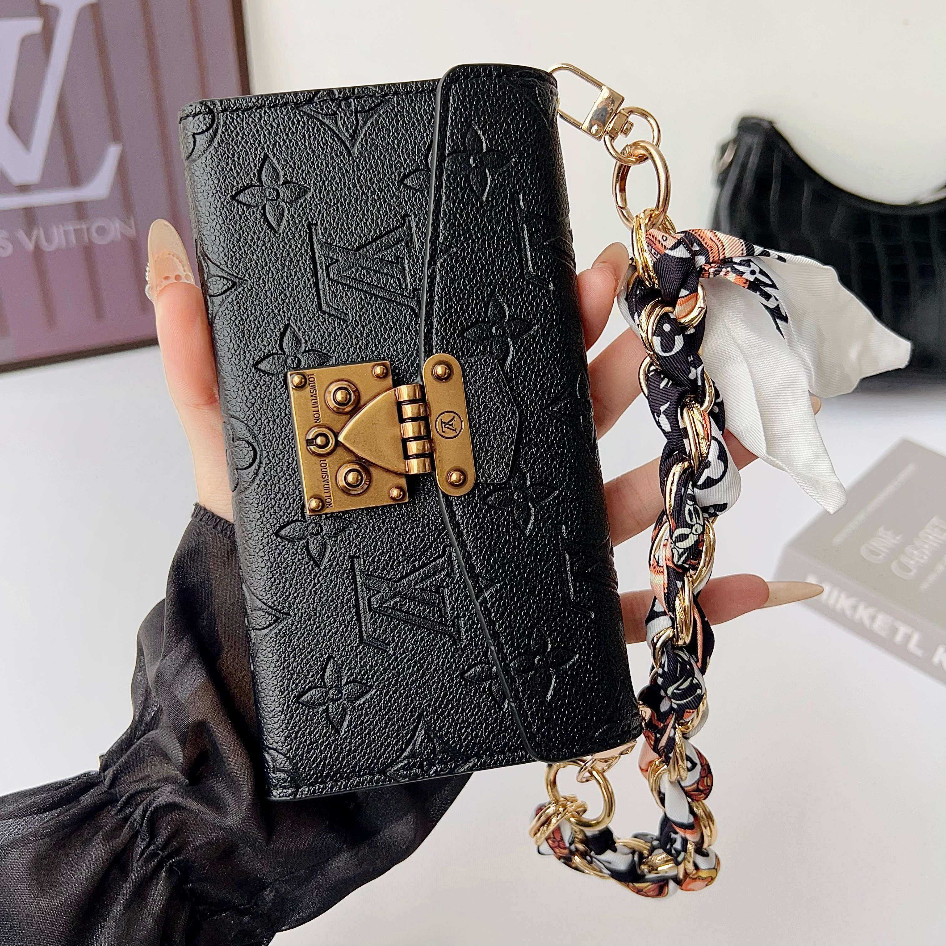 Luxury  Leather LV iPhone Case With Flip Wallet-GELV204