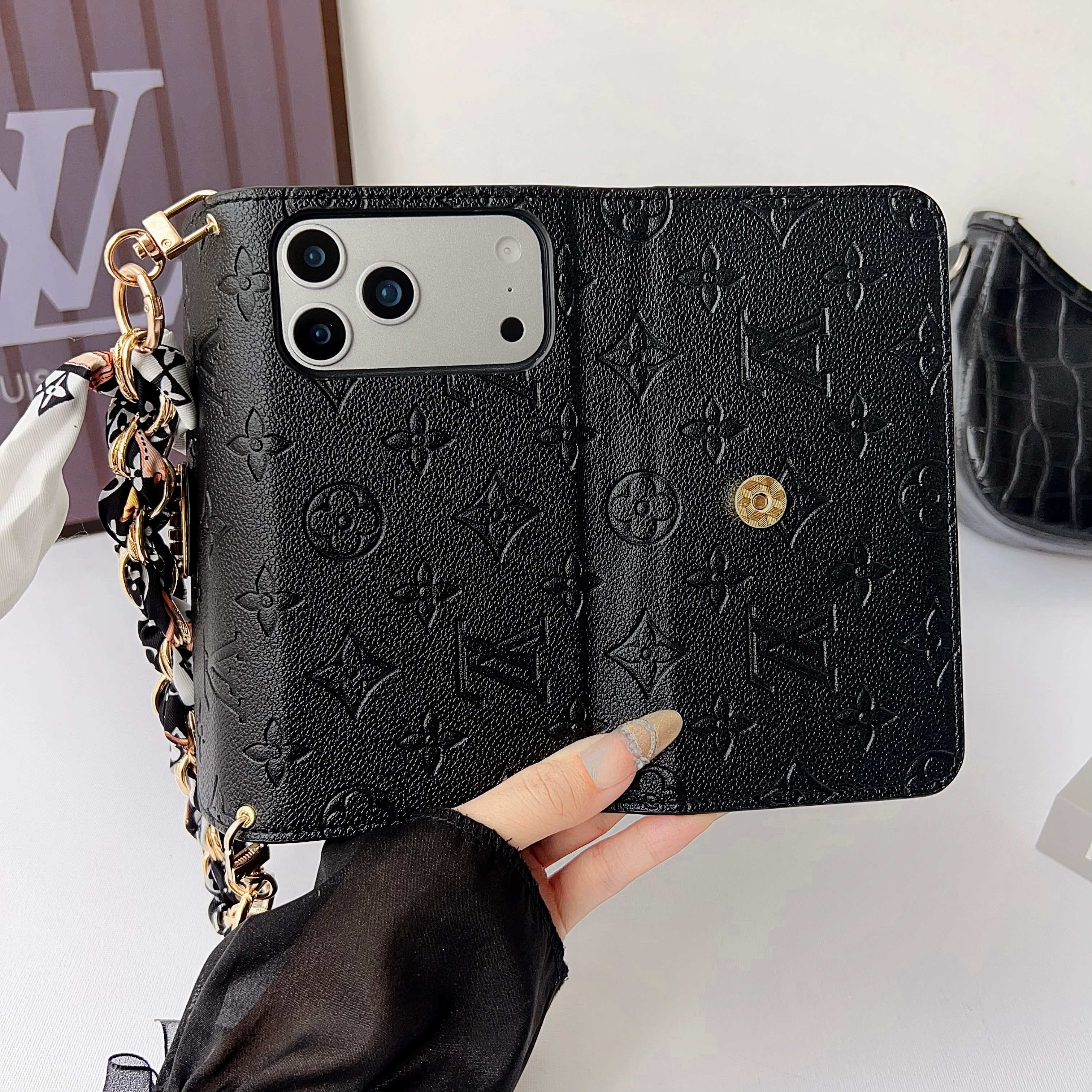 Luxury  Leather LV iPhone Case With Flip Wallet-GELV204