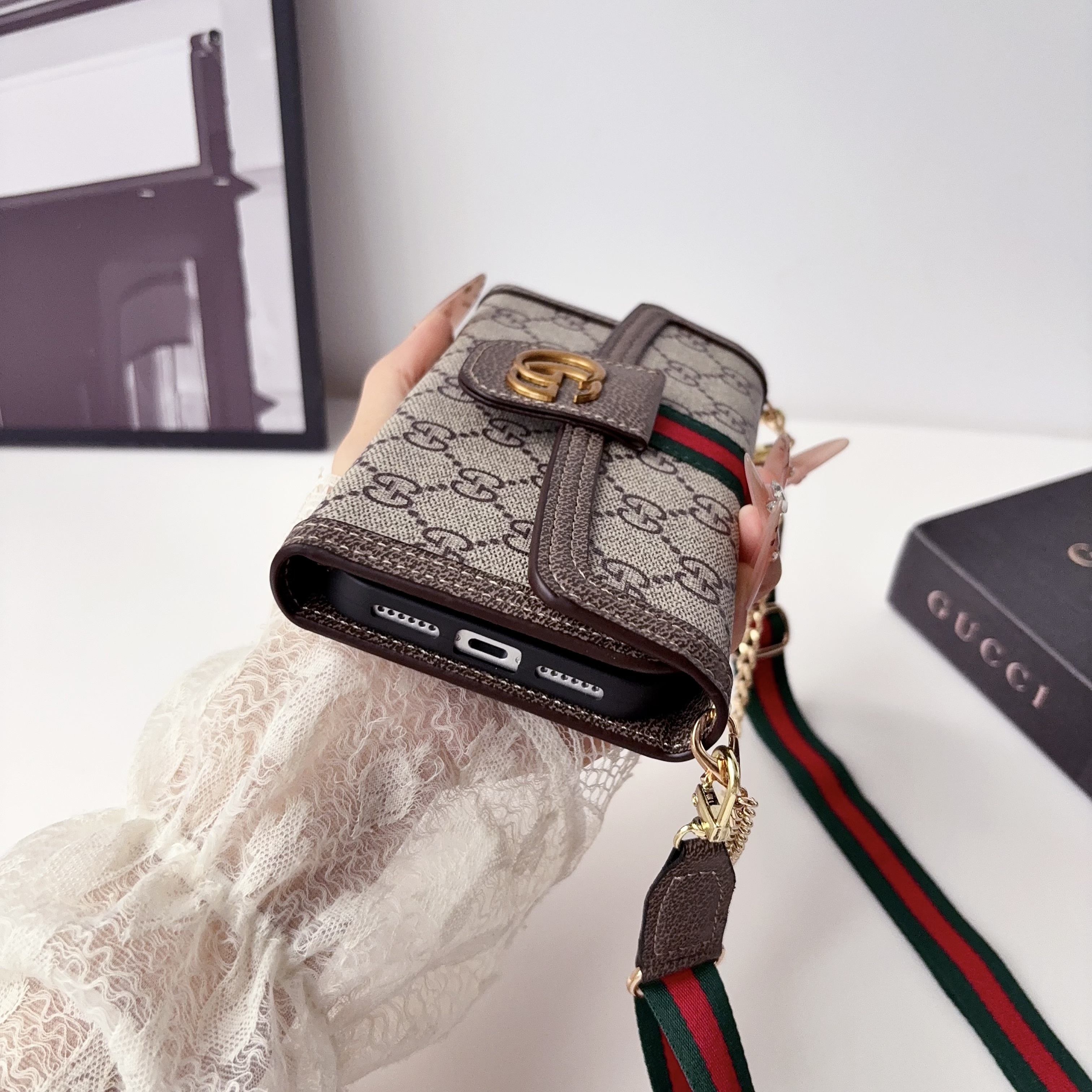 Classic Leather GG iPhone Case With Flip Wallet And Crossbody Strap-GEGG217