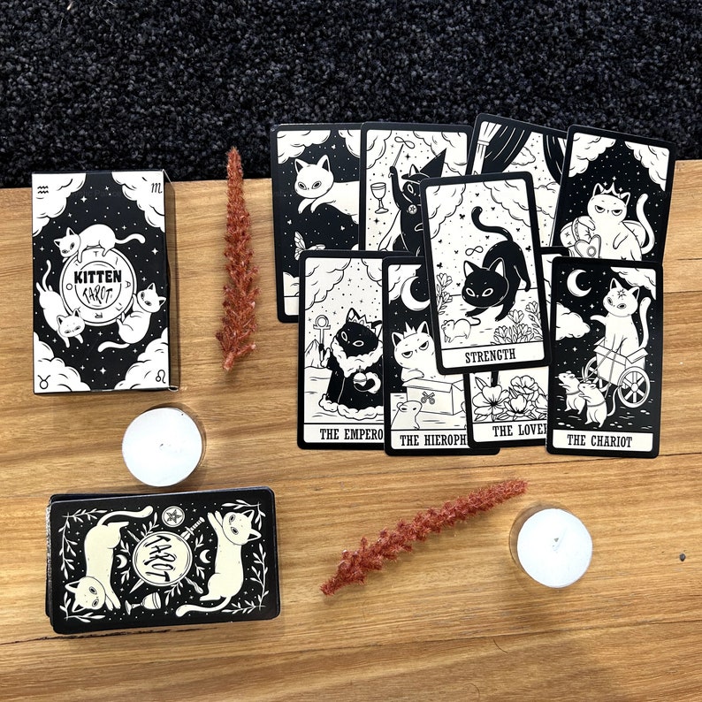 Cat Themed Tarot Deck