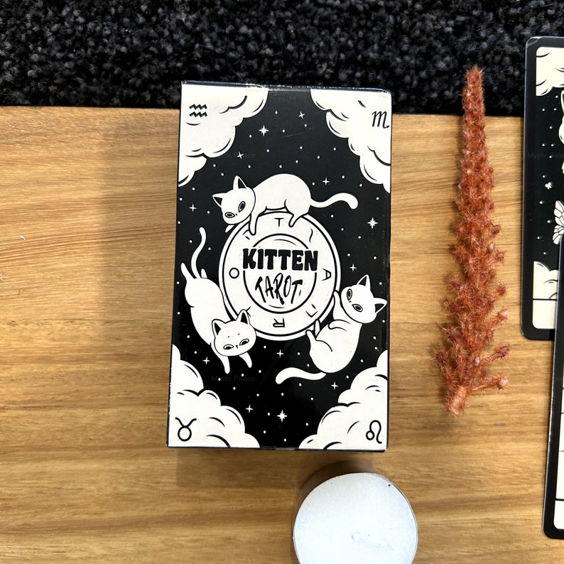 Cat Themed Tarot Deck