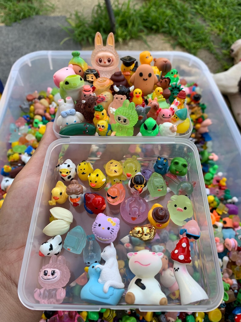 Mini Kawaii Trinkets in a Cute Carry Pouch