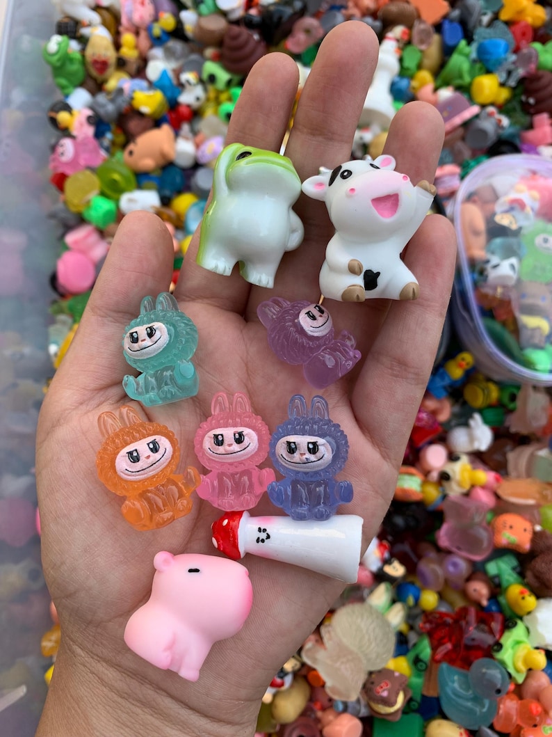 Mini Kawaii Trinkets in a Cute Carry Pouch