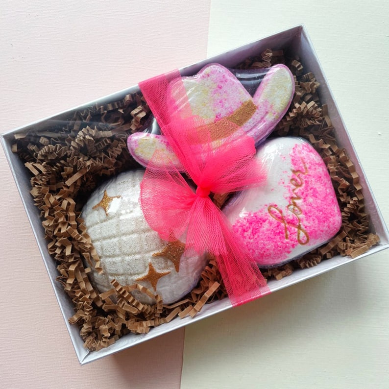 Taylor Swift-Inspired Bath Bomb Gift Box