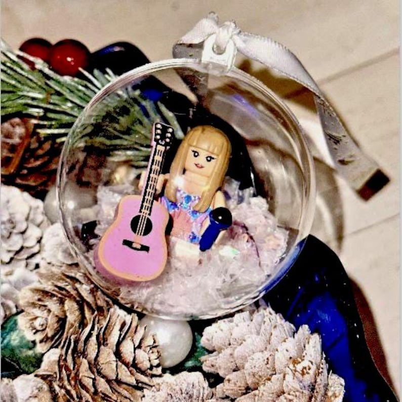 Taylor Mini Figure Christmas Bauble Ornament