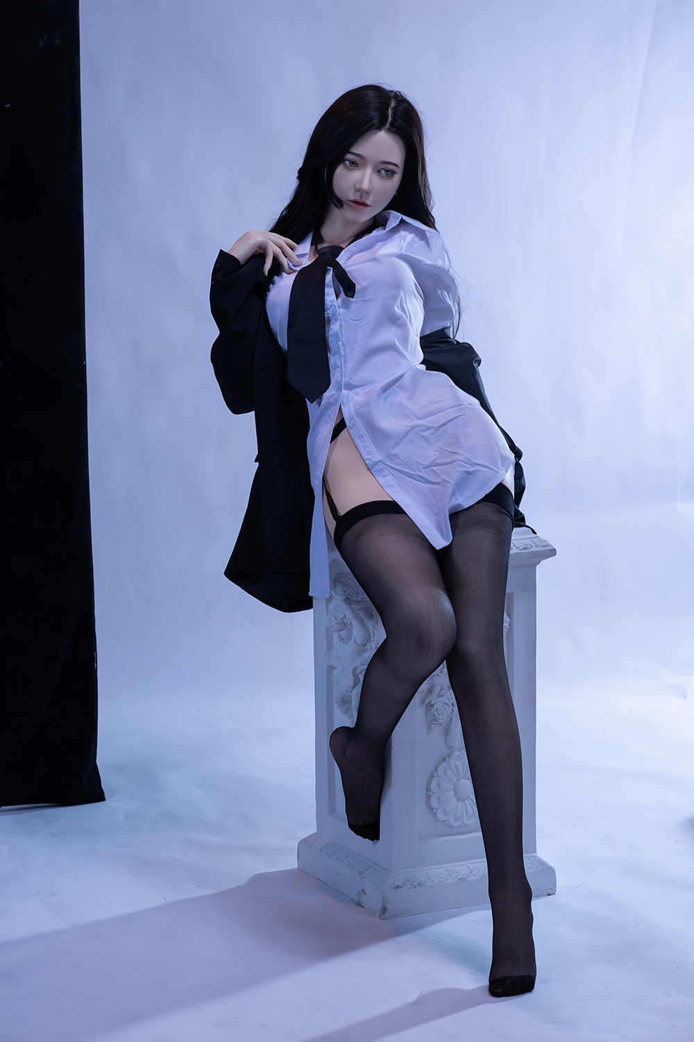 168cm E-Cup Silicone Sex Doll - Trenya Realistic Silicone Sex Doll with Soft Skin & Detailed Texture