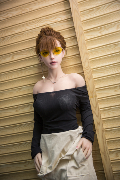 162cm B-Cup Silicone Realistic MILF Brunette Sex Doll - Illyndra for Sale | DollsLover Official Store | Qita Doll